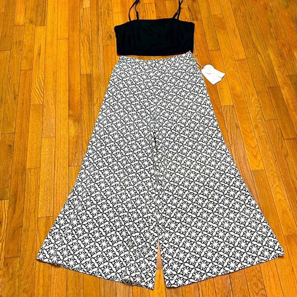 Midnight Sky 🌙 Black and White Patterned Wide Leg Pants, 2–Piece Set, Size: L